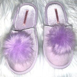 New Victoria Secret Pompom Slipper (Small) 5-7 Purple Violet